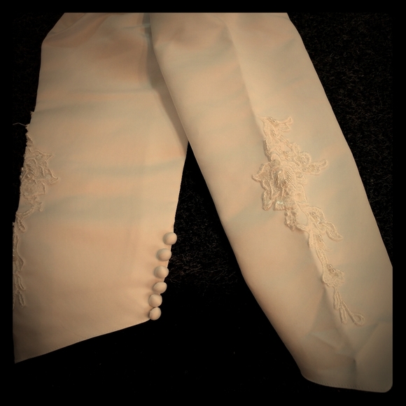 n/a Accessories - Satin sleeves with appliques